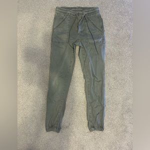 American Eagle army green joggers, size 6 stretch
